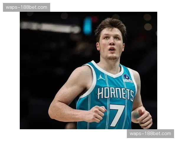 黄蜂新秀克尼普尔三分精准 最佳新秀榜单暂列第一