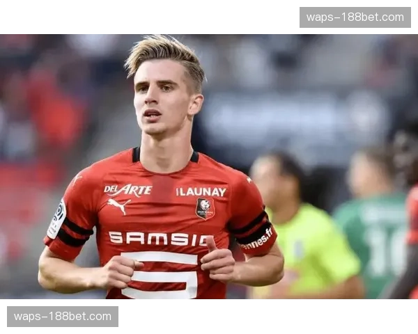 图卢兹区域防守卡位不盲目上抢的协防补位体系分析